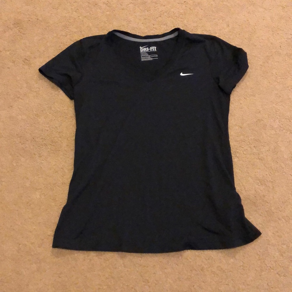 Woman’s Nike Dri- fit Workout T-shirt Sz M